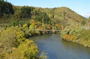 五百川峡谷にかかる太平橋